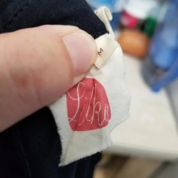 𝅺anthro Lilka Lakeshore Jumpsuit Navy Blue  Floral M - Picture 9 of 13